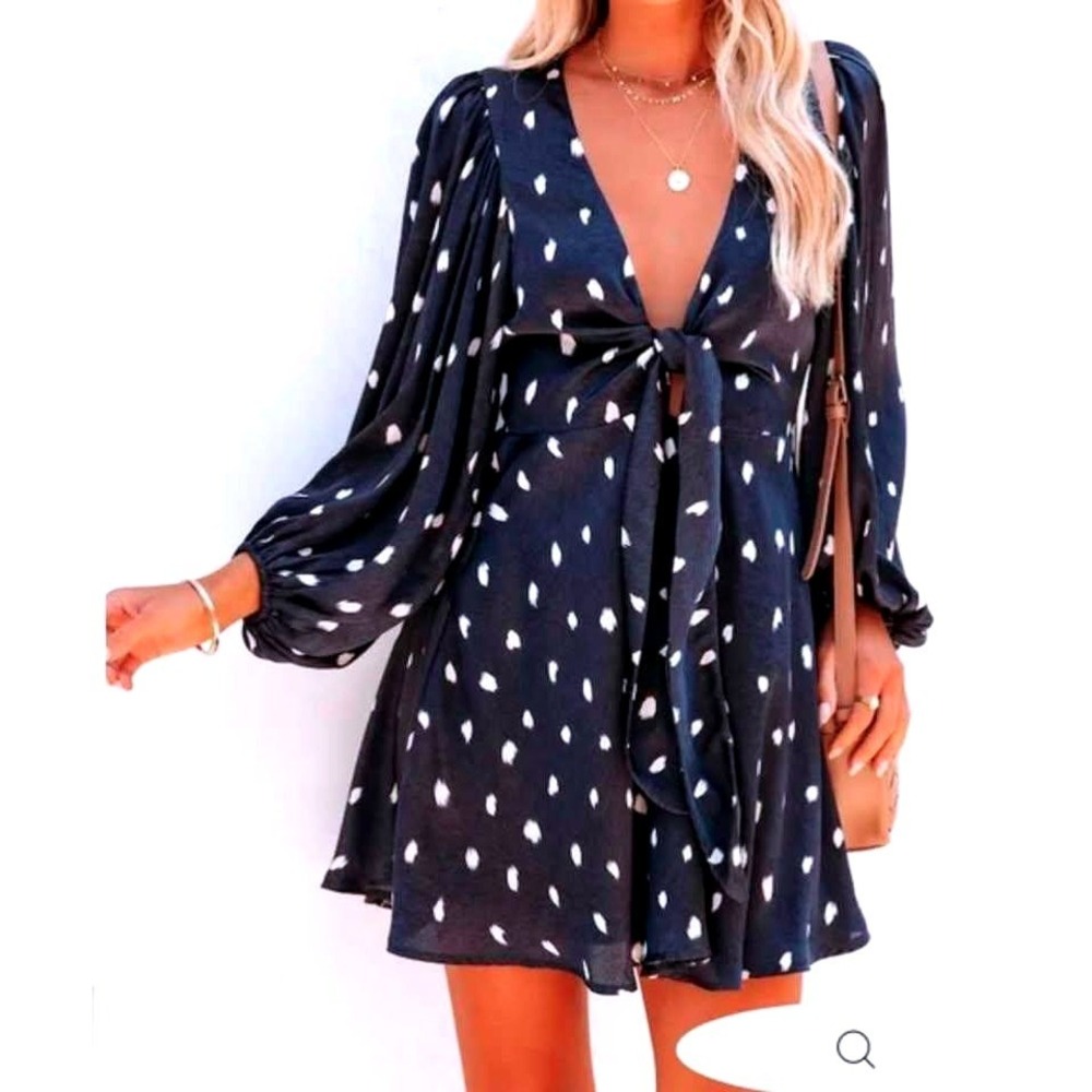 Luxxel ~ Abstract Dot Balloon Sleeve/Front Tie/Mini Dress ~ Navy & White~Medium